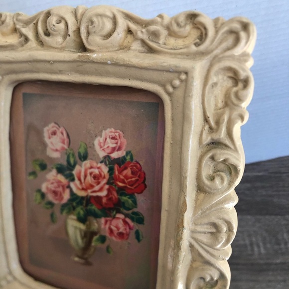 Vtg Chalkware Framed Floral Art - Picture 5 of 11